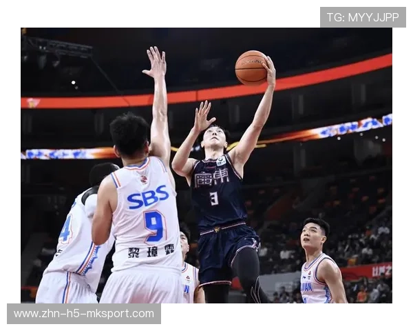 广东宏远豪取四连胜,赵睿与易建联默契十足 广东宏远豪取四连胜,赵睿与易建联默契十足